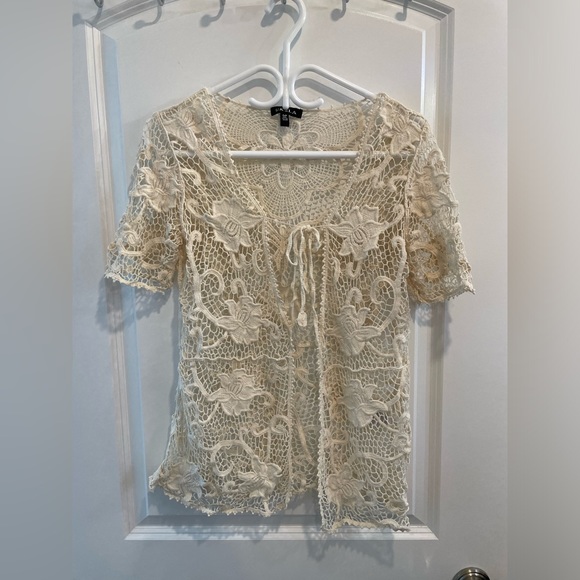 UK2LA White knit blouse - Picture 1 of 4